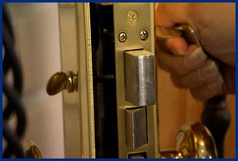 Jacksonville Pro Locksmith Jacksonville, FL 904-531-3125 - apartment-lock-change